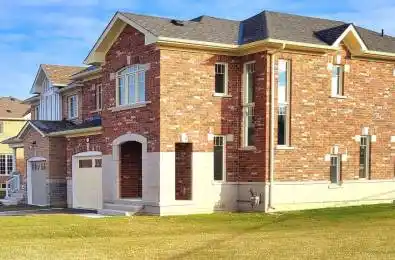 359 Rita's Avenue Newmarket Ontario L3X 2N1