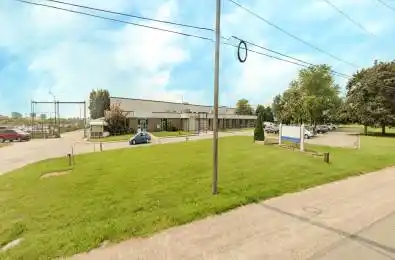 566 Riverview Drive Unit# 101/102 Chatham-Kent Ontario N7M 0N2