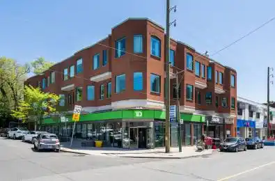 439 Spadina Road Unit# 303 Toronto C03 Ontario M5P 3M6