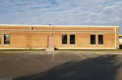 4838 DORCHESTER Road Unit# 101 Niagara Falls Ontario L2E 6N9