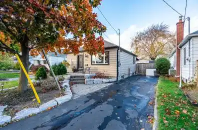 1061 CENTRAL Avenue Hamilton Ontario L8K 1N3