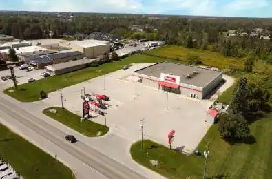 1105 Wallace Avenue North Perth Ontario N4W 1M6