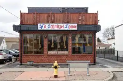 448 Browns Line Toronto W06 Ontario M8W 3T9