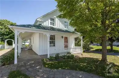 17 MAIN Street Westport Ontario K0G 1X0