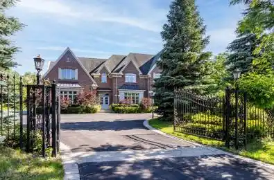 851 Woodland Acres Crescent Vaughan Ontario L6A 1G2