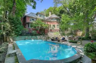 1 Ridgewood Road Toronto C03 Ontario M5P 1T4