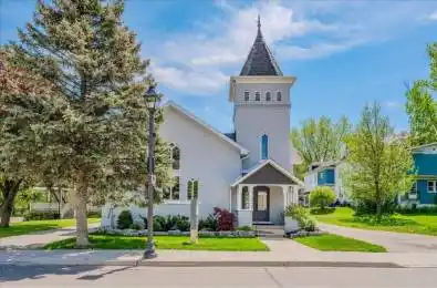 18 Tannery Street Cambridge Ontario N3C 2B9