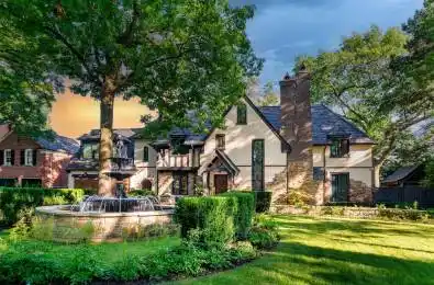 57 Baby Point Crescent Toronto W02 Ontario M6S 2B7