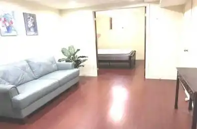 270 Timberbank Boulevard Unit# 18Lower Toronto E05 Ontario M1W 2M1