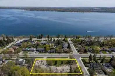 114 Blake Street Barrie Ontario L4M 1K3