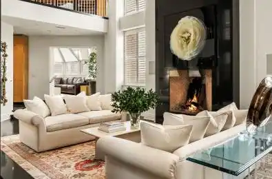 2 Lynwood Avenue Unit# PH1 Toronto C02 Ontario M4V 1K2