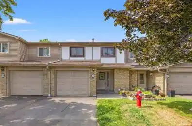 33 Greenwich Circle Unit# 33 Brampton Ontario L6S 2E6
