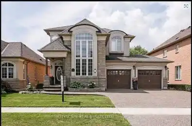 194 Tawny Crescent Oakville Ontario L6L 6T4