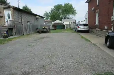 15 Bayfield Avenue Hamilton Ontario L8H 3M5