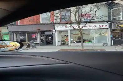 386 College Street Toronto C01 Ontario M5T 1S7