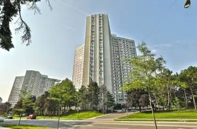 3700 Kaneff Crescent Unit# 1809 Mississauga Ontario L5A 4B8