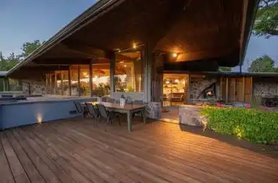 4235 17 Side Road King Ontario L7B 1K4