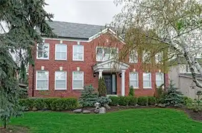 22 Hillholm Boulevard Richmond Hill Ontario L4B 2J3