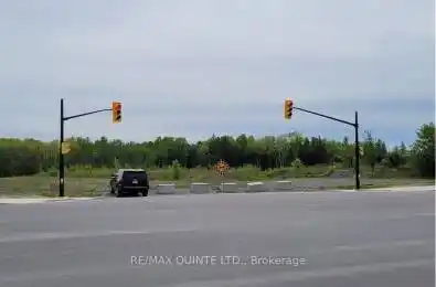 375 BELL Boulevard Belleville Ontario K8P 5H9