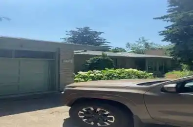 219 Arnold Avenue Vaughan Ontario L4J 1C1