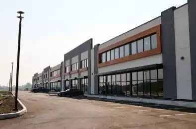 175 Melvin Robson Avenue Unit# 5 Aurora Ontario L4G 3G4