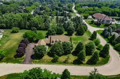 2 Robert Gray Road Whitchurch-Stouffville Ontario L4A 1M4
