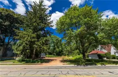 2379 Lakeshore Road Burlington Ontario L7R 1B7