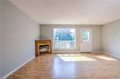 1600 CULVER Drive Unit# 20 London East Ontario N5V 3H5