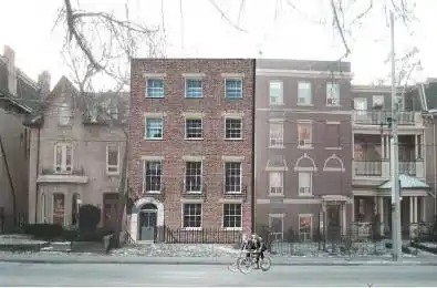 185 Gerrard Street Toronto C08 Ontario M5A 2E5