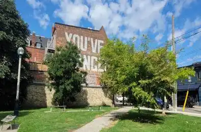 1075 Queen Street Toronto C01 Ontario M6J 1H3