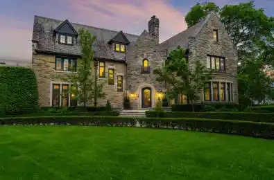 64 Old Forest Hill Road Toronto C03 Ontario M5P 2R2