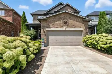 118 Banffshire Street Kitchener Ontario N2R 1X1