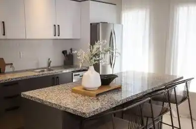 50 Castleton Avenue Unit# Unit 2 Toronto W03 Ontario M6N 3Z5