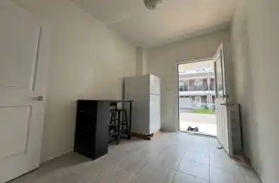 28 Chicago Lane Markham Ontario L6E 0V6