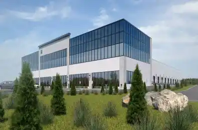 55 Eric T. Smith Way Unit# 18-19 Aurora Ontario L4G 0K2