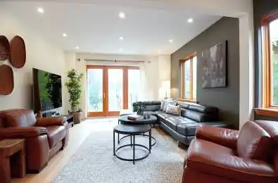 51 Abitibi Avenue Toronto C14 Ontario M2M 2V3