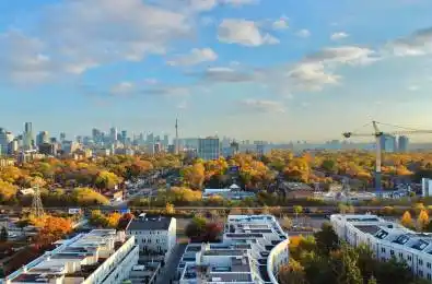 529 Davenport Road Toronto C02 Ontario M5R 3R5