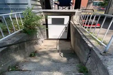 89 College Street Belleville Ontario K8P 2E8