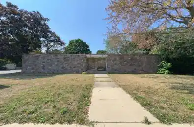 4213/4207 Drummond Road Niagara Falls Ontario L2E 6C2