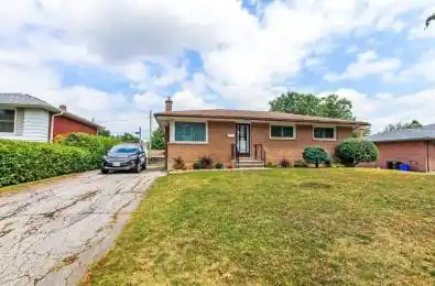 12 Curtis Avenue London South Ontario N5Z 4G1