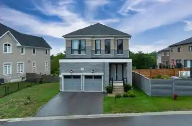 7 Maple Fields Circle Aurora Ontario L4G 3X6