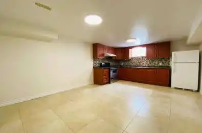 24 Canham Crescent Toronto E07 Ontario M1S 2H6