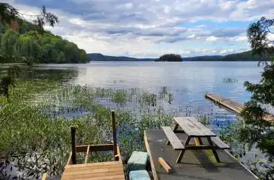 00 Elephant Lake N/A Dysart et al Ontario K0L 1M0