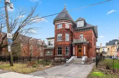 320-322 Chapel Street Lower Town - Sandy Hill Ontario K1N 7Z3