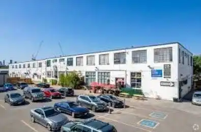 28 industrial Street Unit# 121 Toronto C11 Ontario M4G 1Y9