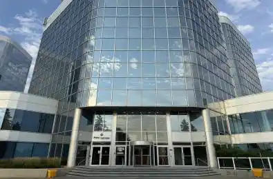 105 Gordon Baker Road Unit# 729 Toronto C15 Ontario M2H 3P8