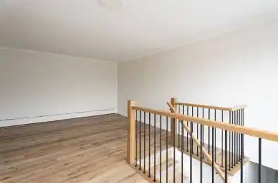 366 Royal York Road Unit# 1 Toronto W06 Ontario M8Y 2R2