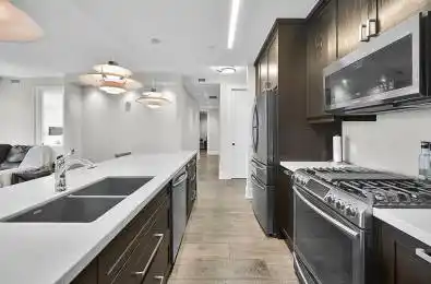 181 James Street Unit# PH804 Hamilton Ontario L8R 2K9