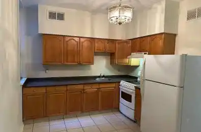 1864 Danforth Avenue Unit# 203 Toronto E03 Ontario M4C 1J4