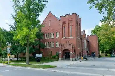 76 Doulton Street London East Ontario N5W 2P7